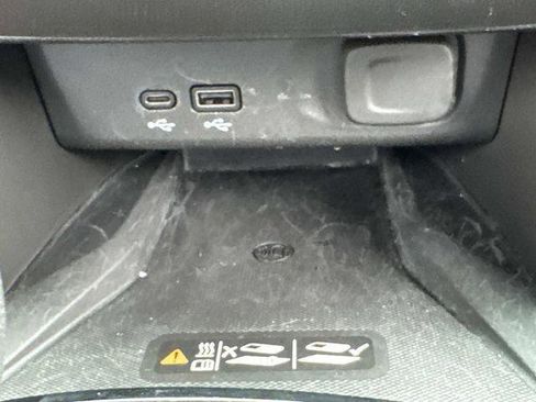 Used 2025 Buick Envista Sport Touring w/ Convenience I Package FWD image 23