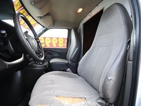 Used 2013 Chevrolet Express 3500 RWD image 11