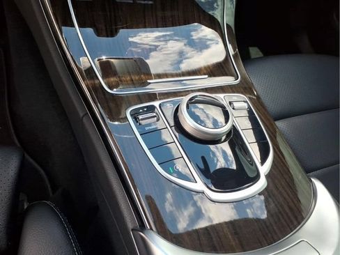 Used 2018 Mercedes-Benz C 300 Sedan image 23