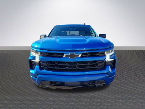 Used 2022 Chevrolet Silverado 1500 RST w/ Convenience Package II image 2