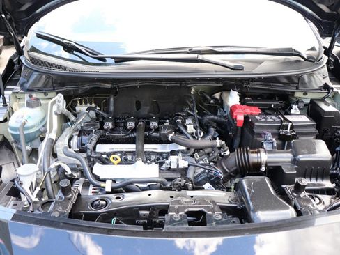 Used 2025 Nissan Versa SV FWD image 39