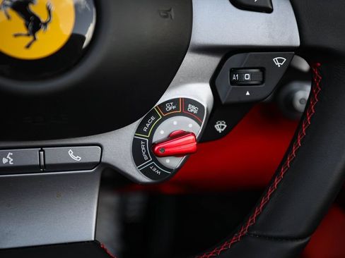 Used 2021 Ferrari 812 GTS RWD image 26