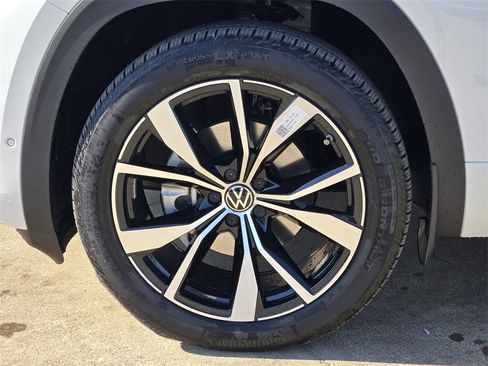 New 2026 Volkswagen Atlas Cross Sport SEL Premium R-Line image 10
