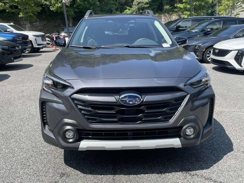 Used 2025 Subaru Outback Limited w/ Popular Package #2 AWD/4WD image 9