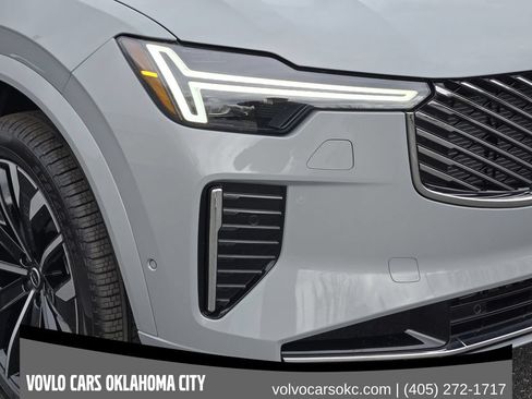 Used 2026 Volvo XC90 B6 Ultra w/ Protection Package AWD/4WD image 8