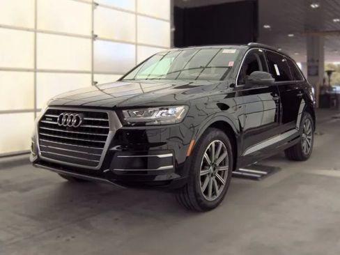 Used 2018 Audi Q7 3.0T Prestige AWD/4WD image 3