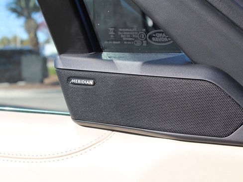 Used 2023 Land Rover Range Rover SE image 14