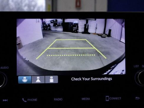 Certified 2023 Honda HR-V LX image 32