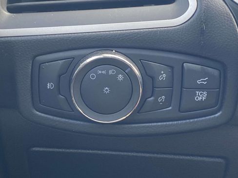 Used 2020 Ford Edge SEL w/ Convenience Package image 29