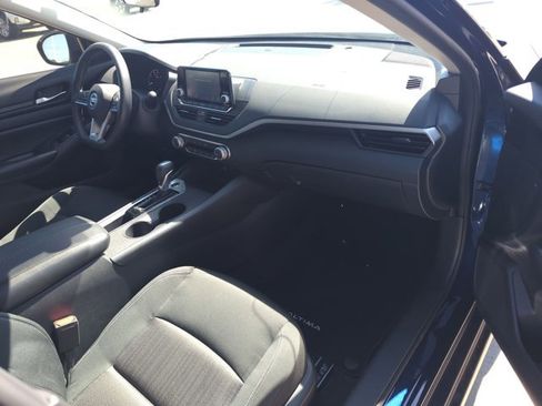 Used 2022 Nissan Altima 2.5 S image 18