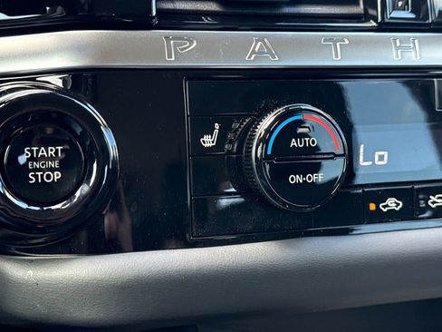 New 2026 Nissan Pathfinder SV image 27