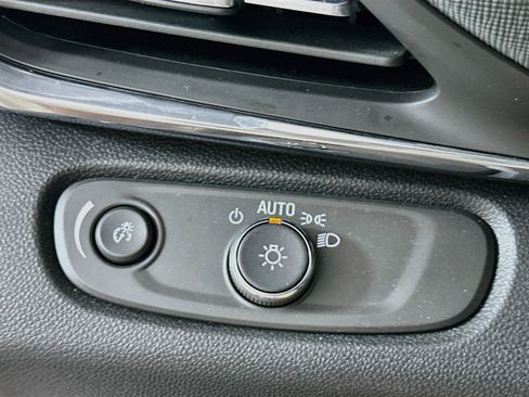 Used 2026 Buick Envista Preferred FWD image 16