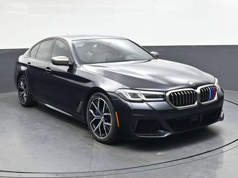 Used 2023 BMW M550i xDrive w/ Dynamic Handling Package AWD/4WD image 2