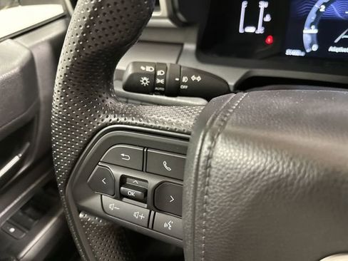 Used 2025 Toyota Tacoma SR5 RWD image 35