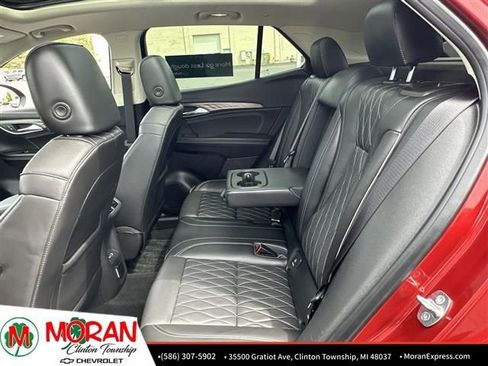 Used 2023 Buick Envision Avenir image 26