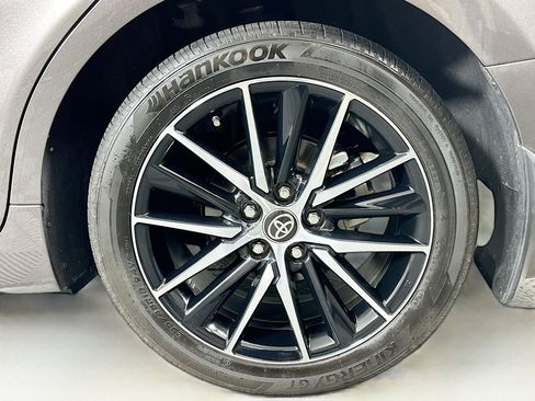 Used 2023 Toyota Camry SE image 11