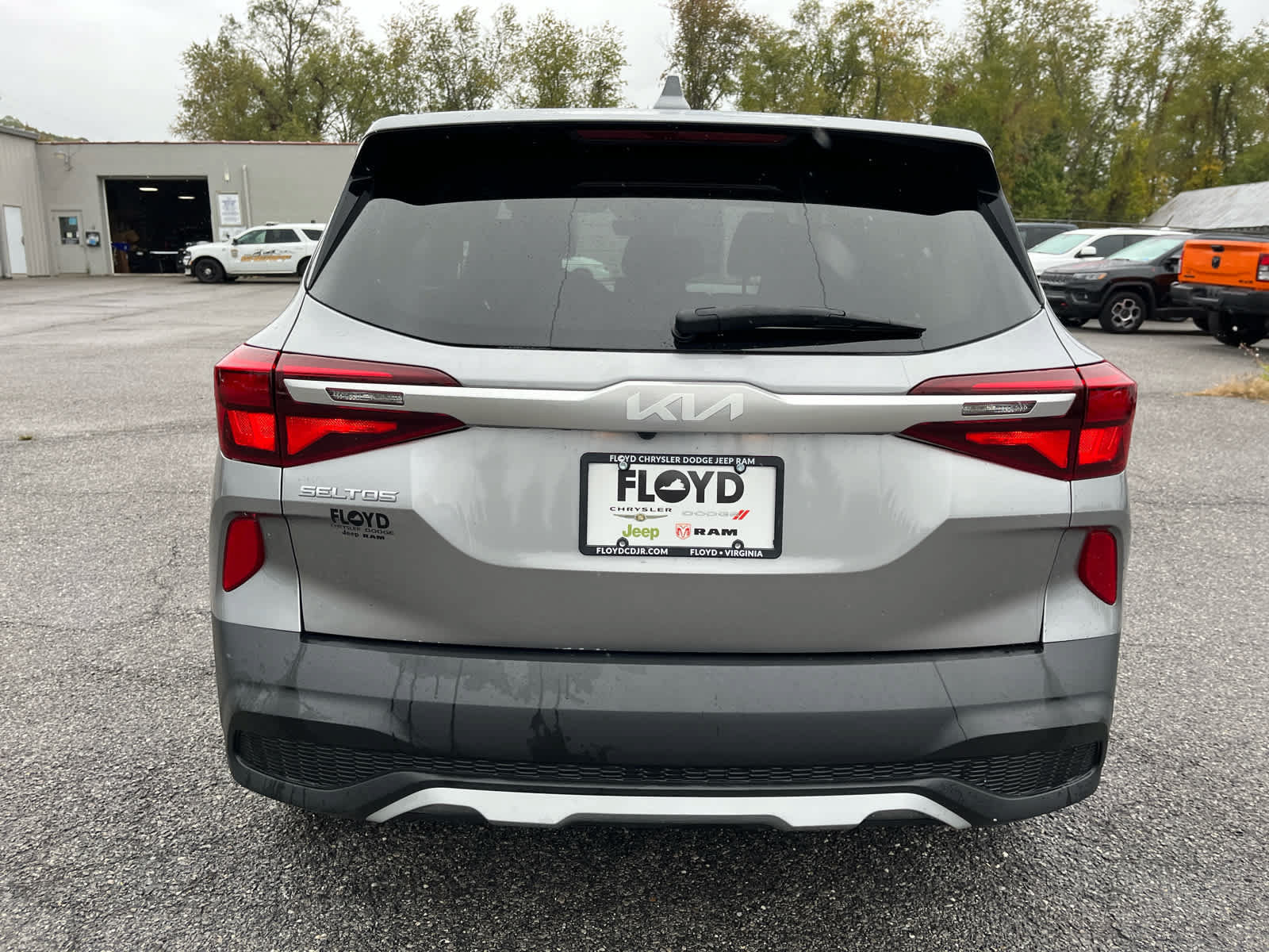Used 2022 Kia Seltos LX AWD/4WD image 4