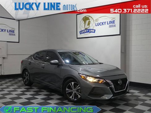Used 2020 Nissan Sentra SV image 1