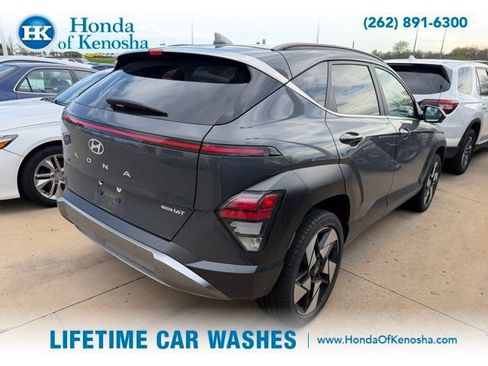 Used 2024 Hyundai Kona Limited AWD/4WD image 2