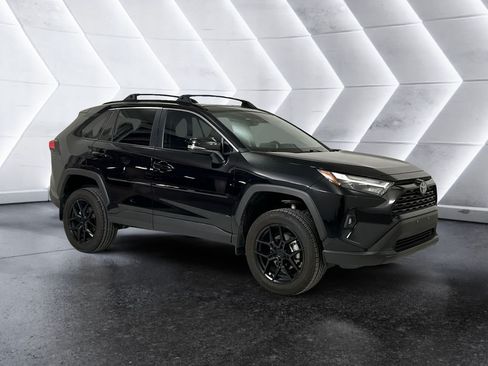 Used 2025 Toyota RAV4 XLE Premium FWD image 1