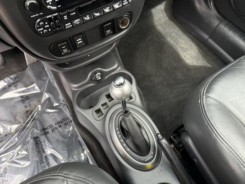 Used 2005 Chrysler PT Cruiser GT FWD image 40