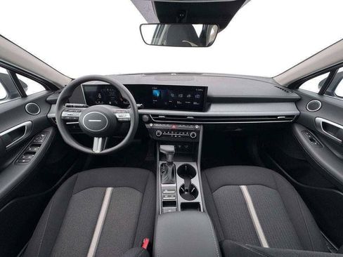New 2026 Hyundai Sonata SE FWD image 13