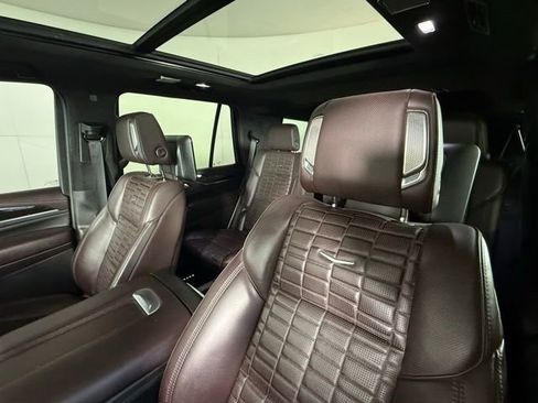 Certified 2023 Cadillac Escalade Sport Platinum image 18