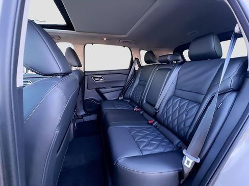 New 2026 Nissan Rogue Platinum image 25