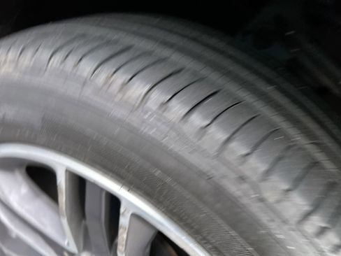 Used 2017 GMC Acadia SLT image 12