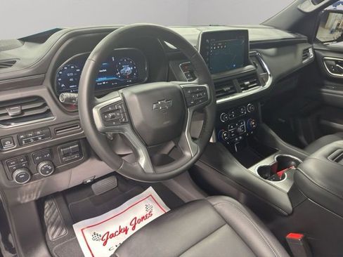 Used 2024 Chevrolet Tahoe Z71 w/ Luxury Package image 35