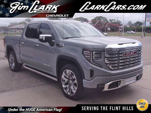 Used 2025 GMC Sierra 1500 Denali AWD/4WD image 1