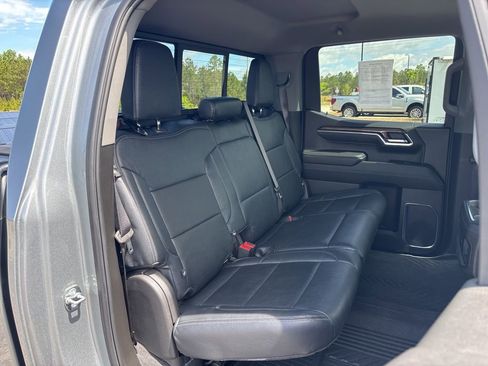 Used 2025 Chevrolet Silverado 1500 LT Trail Boss w/ Convenience Package II AWD/4WD image 38
