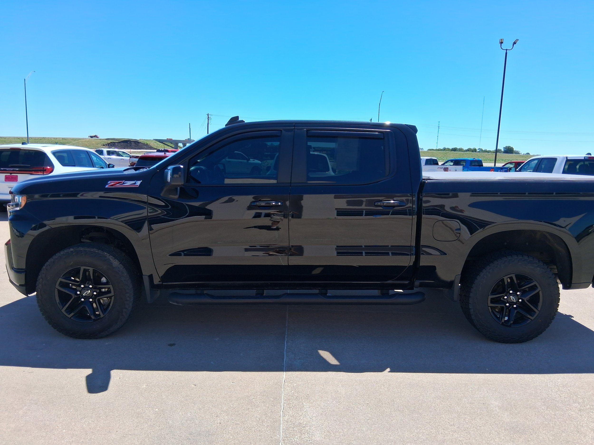 Used 2021 Chevrolet Silverado 1500 LT Trail Boss w/ Convenience Package II AWD/4WD image 5