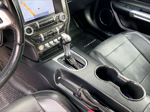 Used 2018 Ford Mustang Premium RWD image 13