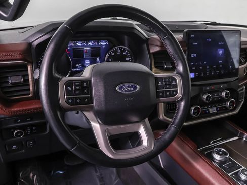 Used 2023 Ford Expedition Limited image 25