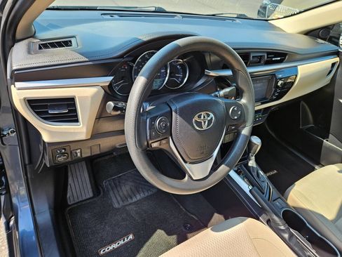 Used 2016 Toyota Corolla LE FWD image 19