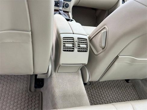 Used 2014 Mercedes-Benz C 300 4MATIC Sedan image 15