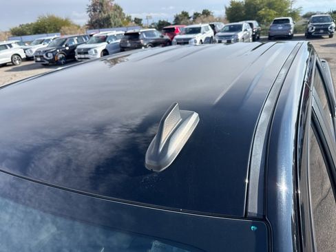 Used 2023 Chevrolet Silverado 1500 Custom image 9