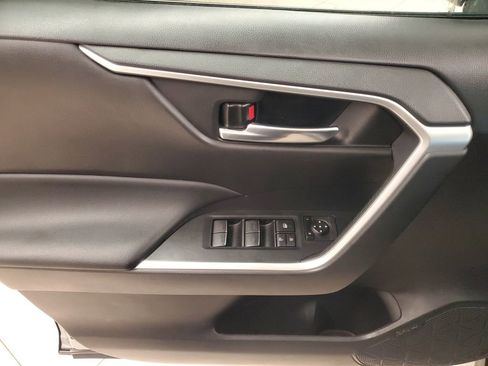 Certified 2023 Toyota RAV4 XLE w/ Convenience Package image 19