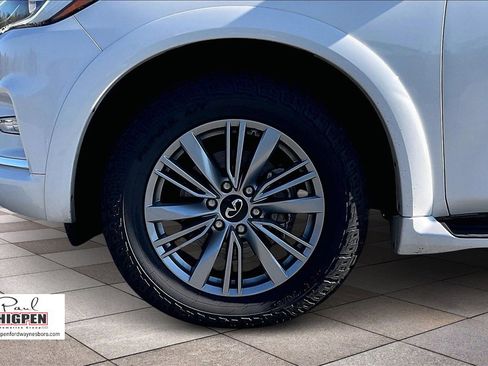 Used 2024 INFINITI QX80 Luxe image 9