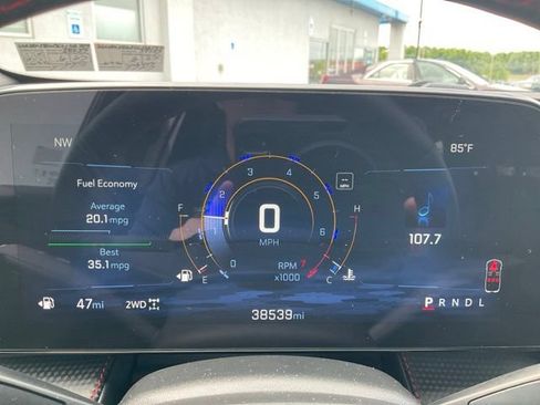Used 2025 Chevrolet Equinox RS w/ Safety and Technology Package AWD/4WD image 4