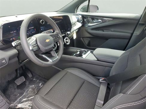 New 2025 Chevrolet Blazer EV LT image 18