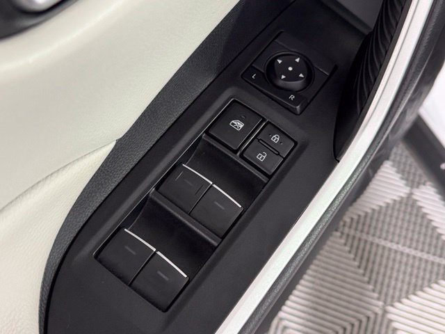 Used 2023 Toyota RAV4 XLE w/ Convenience Package FWD image 20