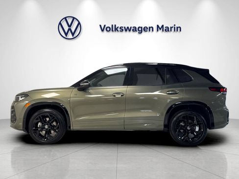 New 2026 Volkswagen Tiguan SE R-Line AWD/4WD image 2