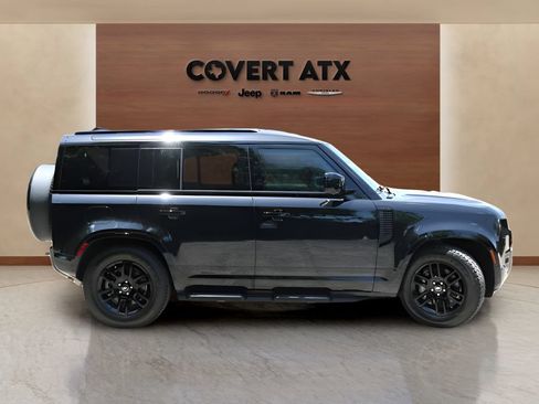 Used 2025 Land Rover Defender 110 X-Dynamic SE AWD/4WD image 6