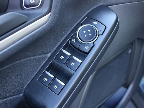 Used 2022 Ford Escape SE w/ Convenience Package image 25