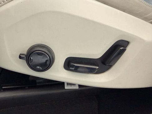 Used 2018 Volvo XC60 T6 Inscription w/ Luxury Seat Package image 20