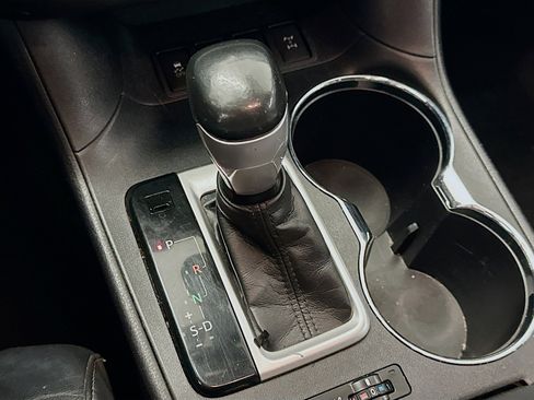 Used 2015 Toyota Highlander Limited Platinum image 25