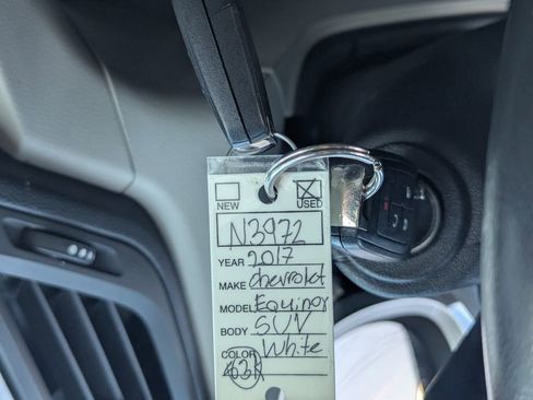 Used 2017 Chevrolet Equinox LT w/ Convenience Package image 35