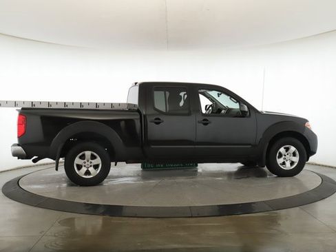 Used 2013 Nissan Frontier SV w/ SV Value Truck Pkg image 6